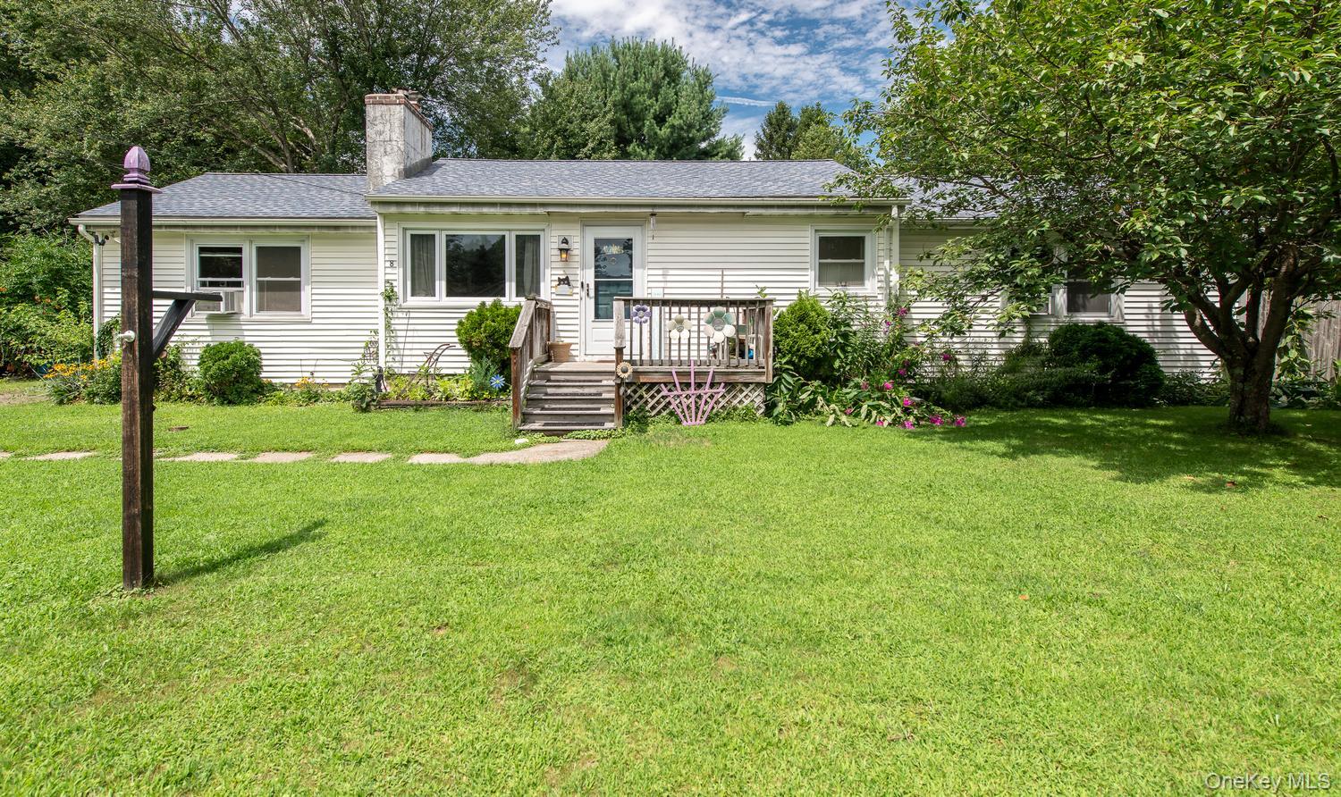 8 Loyola Road – For Sale photo 3