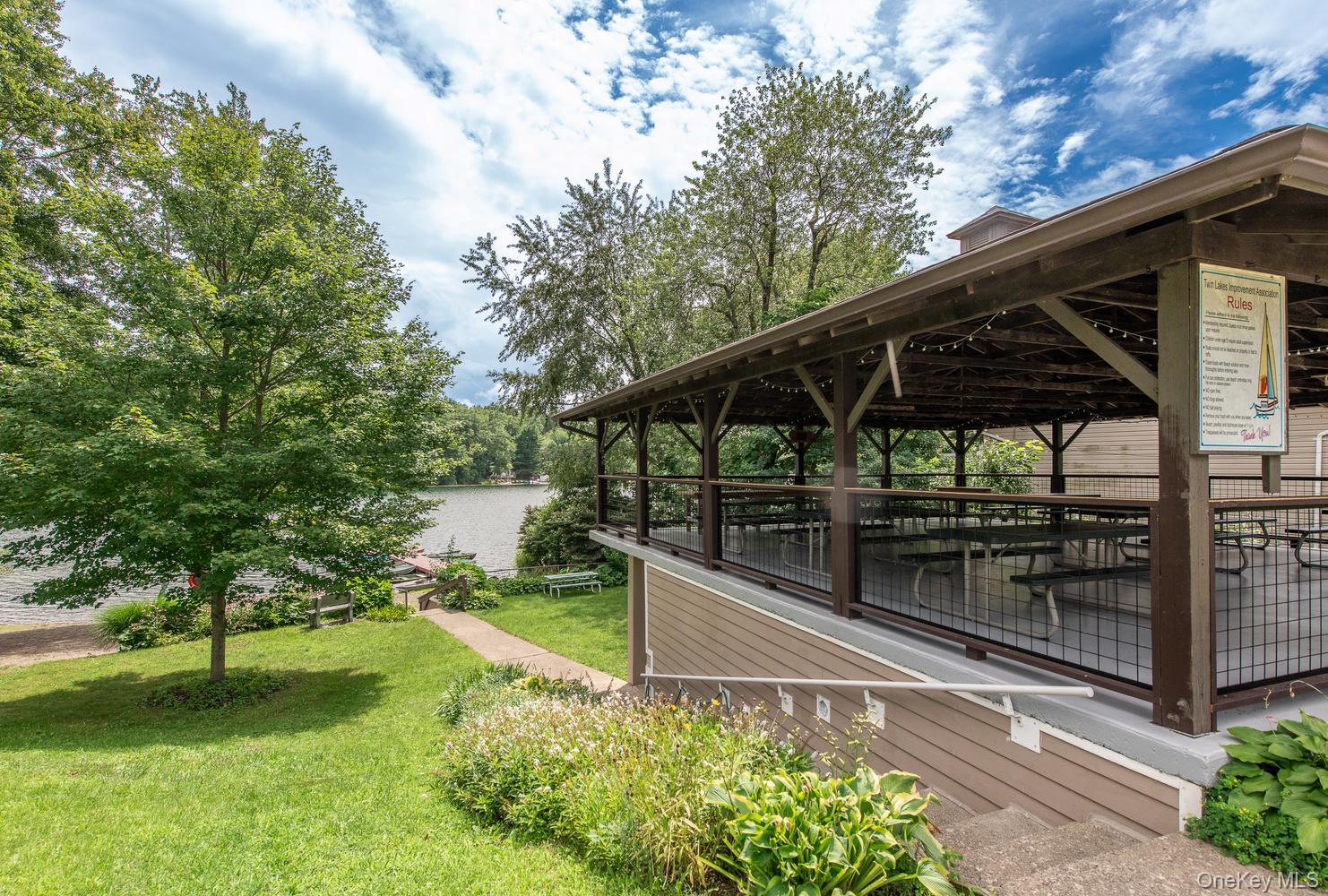 8 Loyola Road – For Sale photo 28