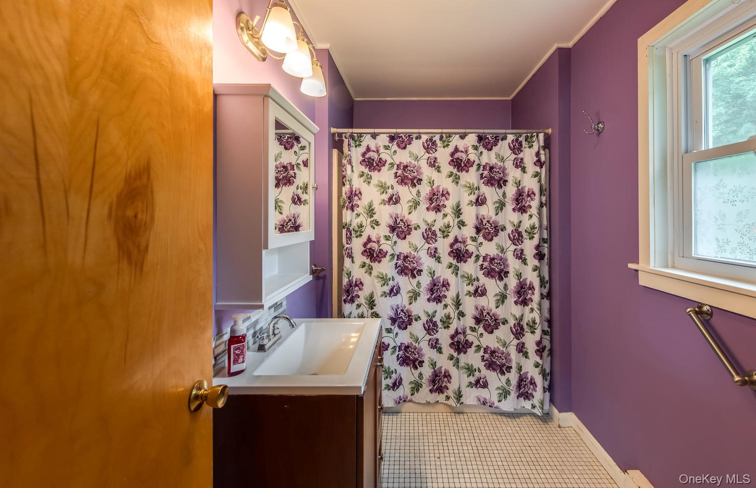 8 Loyola Road – For Sale photo 17