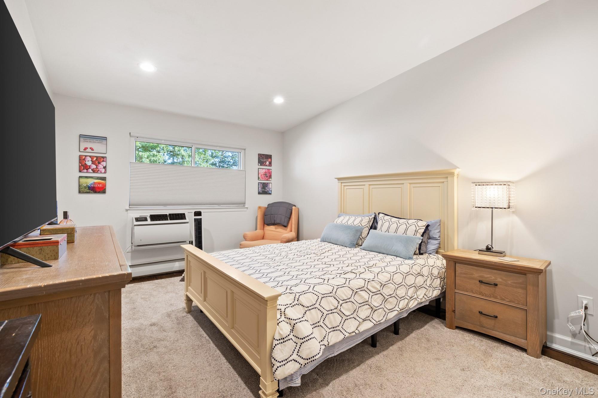748 Deer Park Avenue, Unit 7H photo 19
