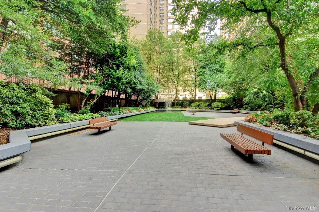 220 E 65th Street, Unit 11C photo 13