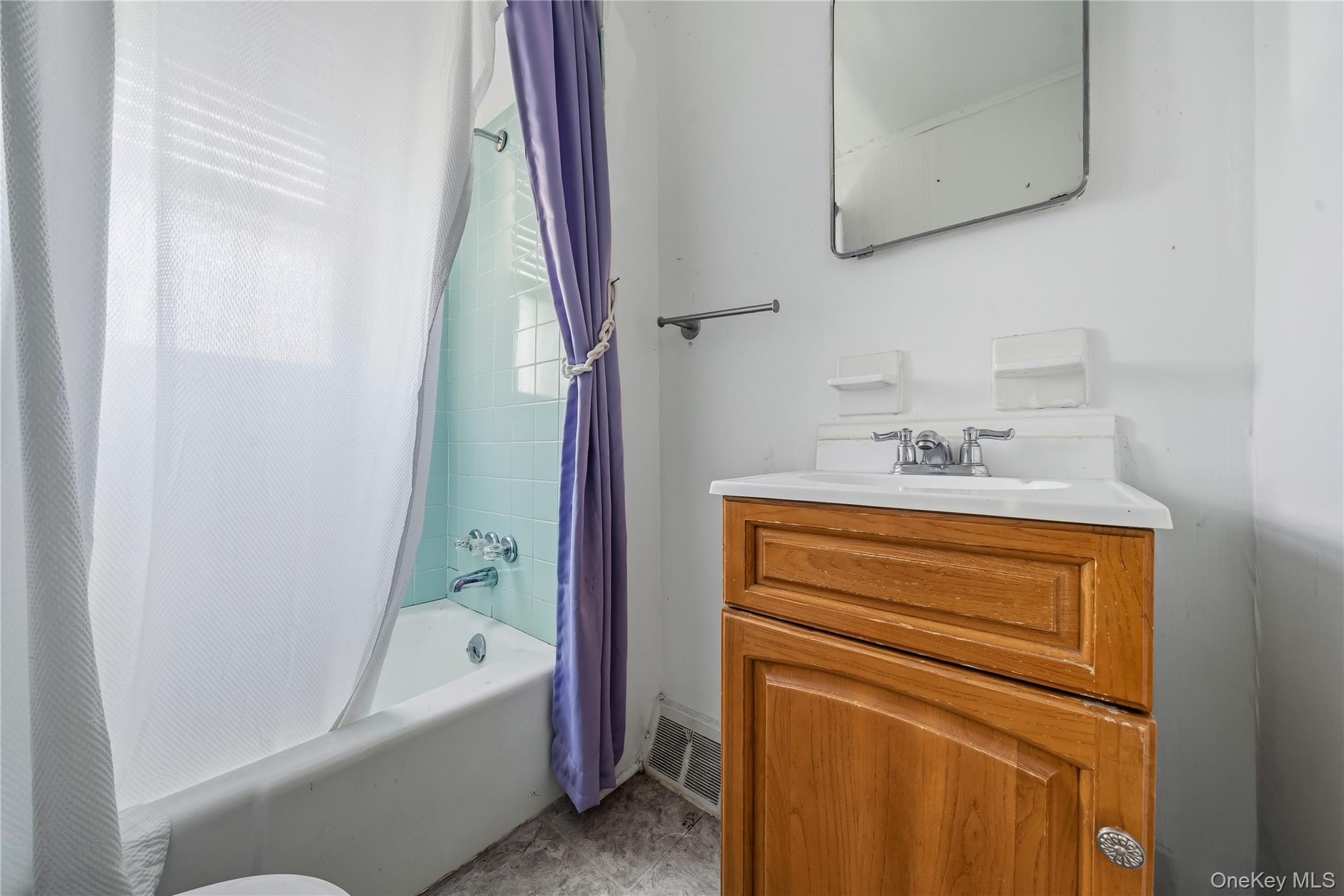 131 Wickham Avenue – For Rent photo 15