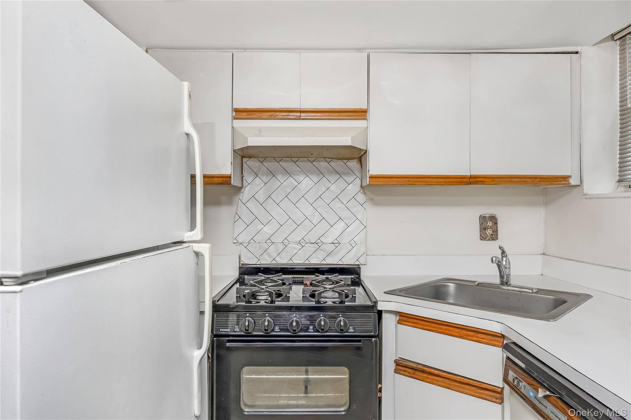 51 Edwards Street, Unit T photo 10