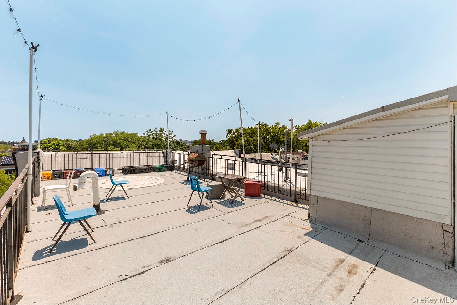 887 Lafayette Avenue – For Sale photo 4