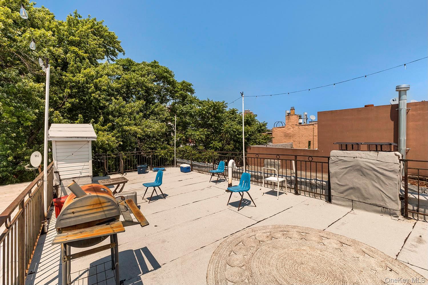 887 Lafayette Avenue – For Sale photo 3