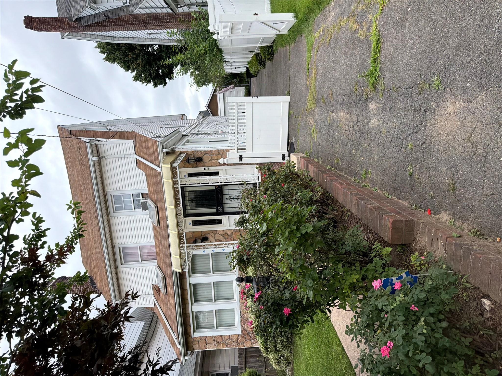 20905 Hollis Avenue – For Sale photo 5