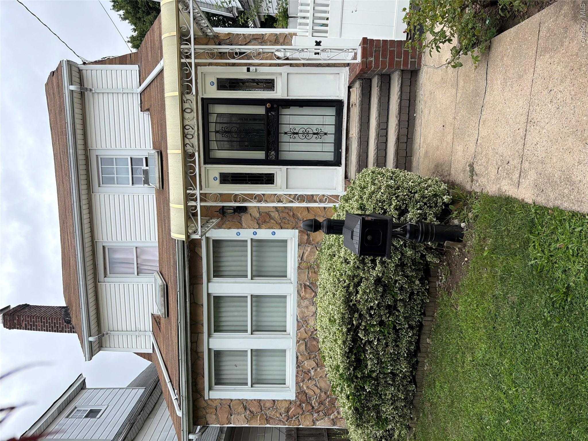 20905 Hollis Avenue – For Sale photo 2