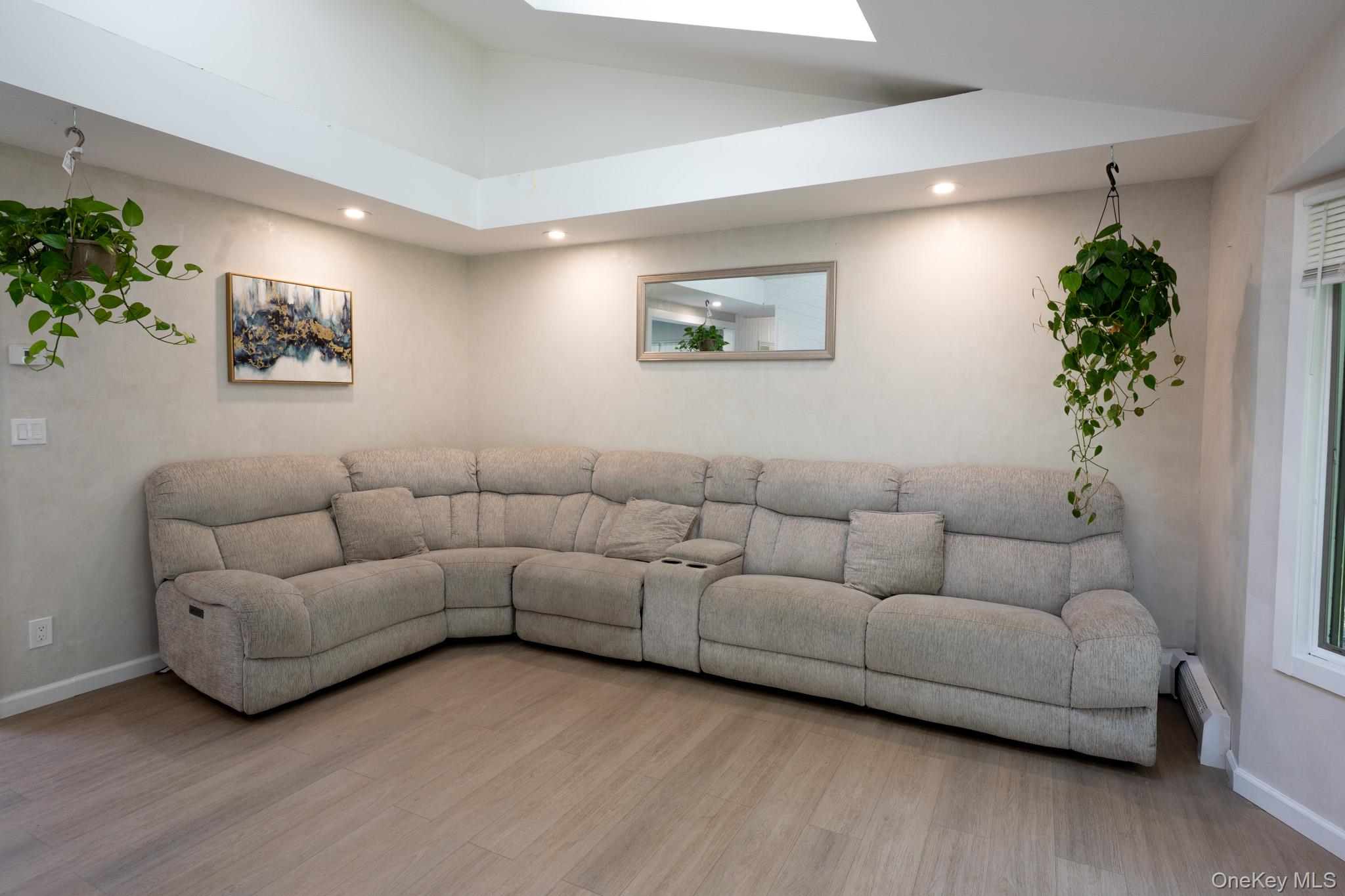 8 silver Road – For Sale photo 5