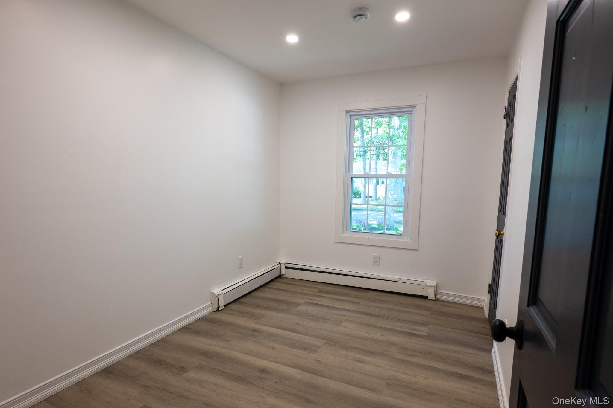 8 silver Road – For Sale photo 15