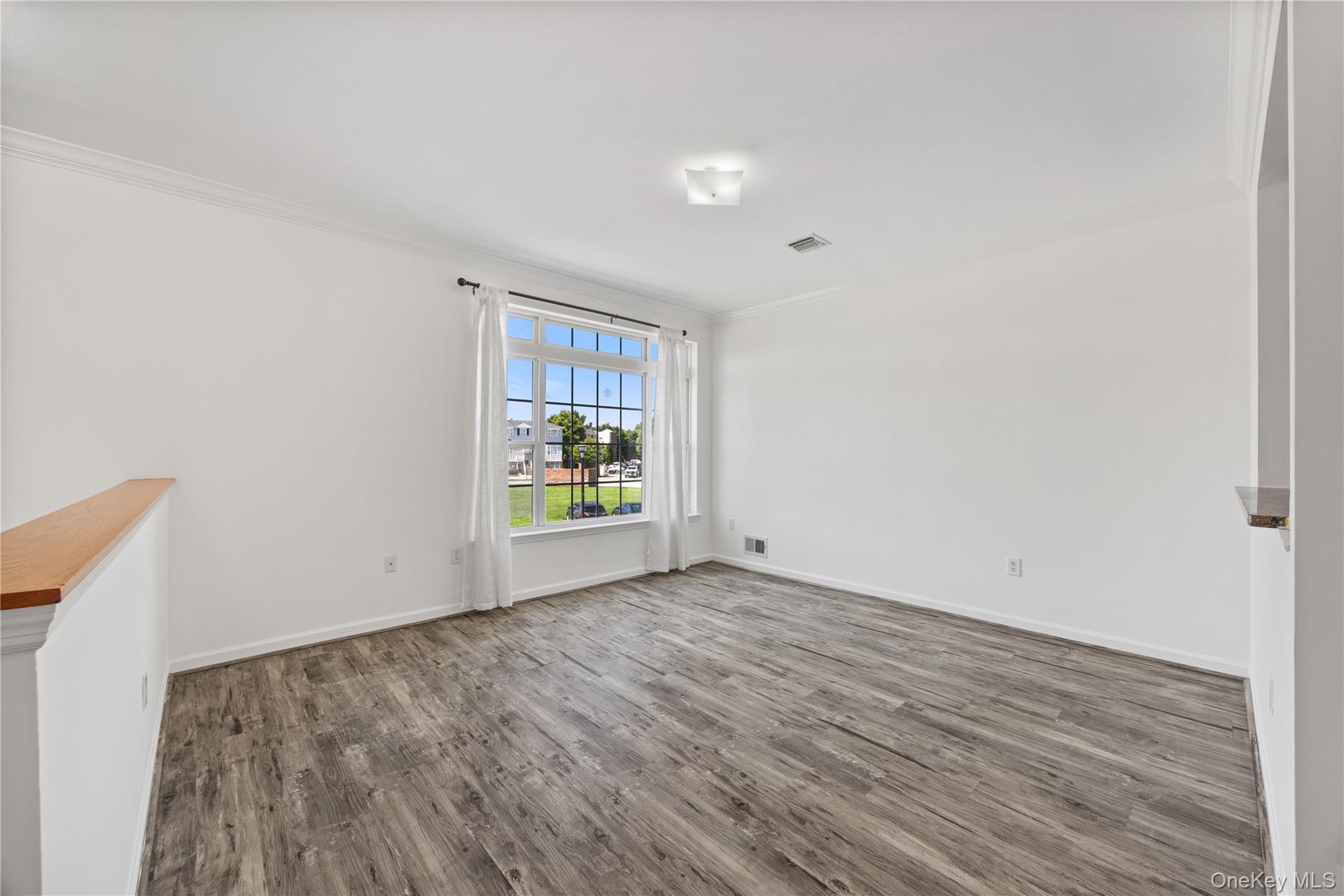 102 Surf Drive – For Sale photo 4