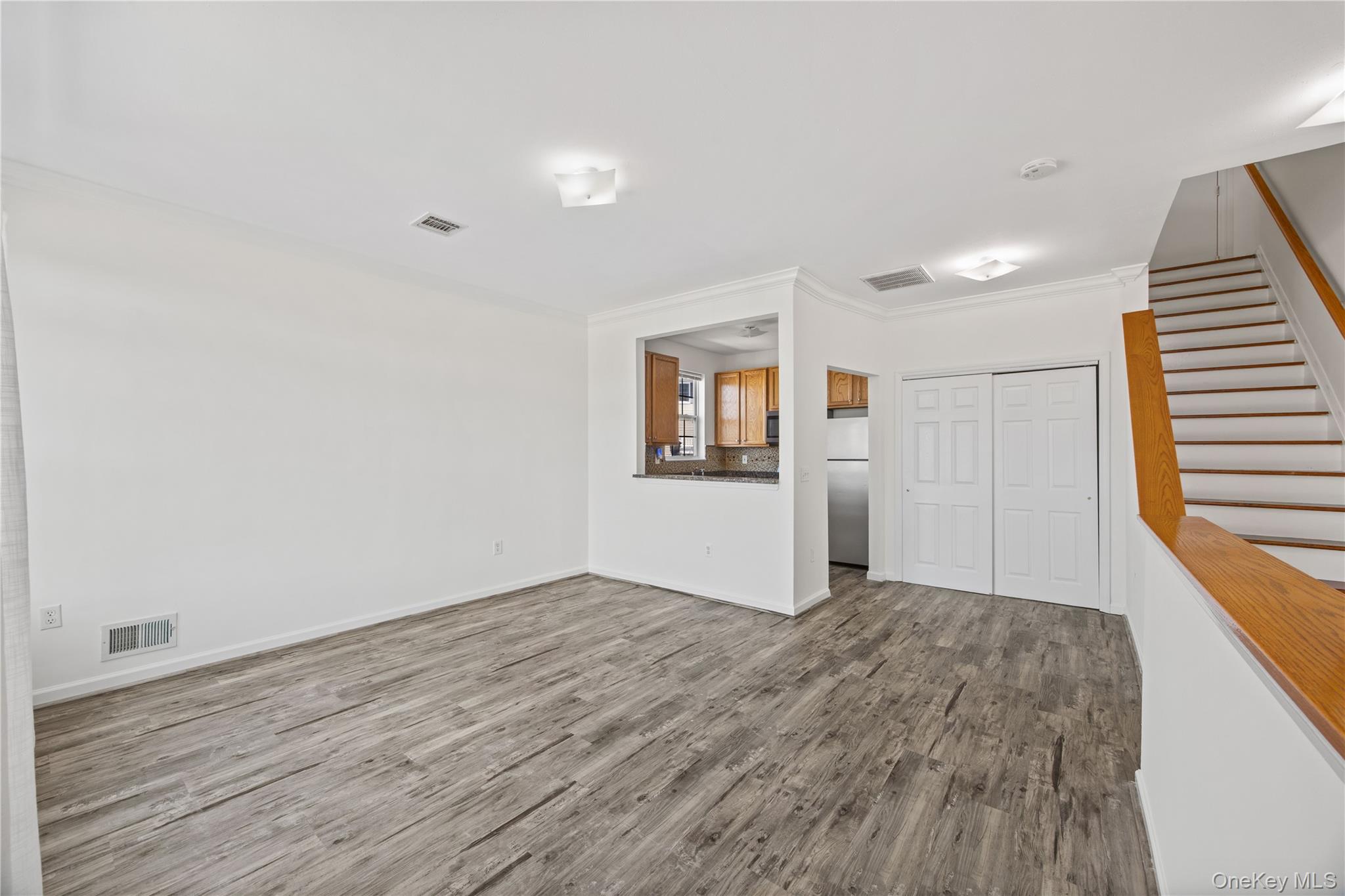 102 Surf Drive – For Sale photo 2
