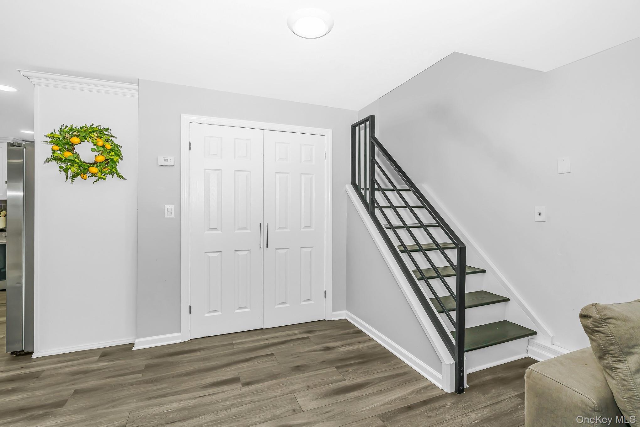 10 Hill Street – For Sale photo 31