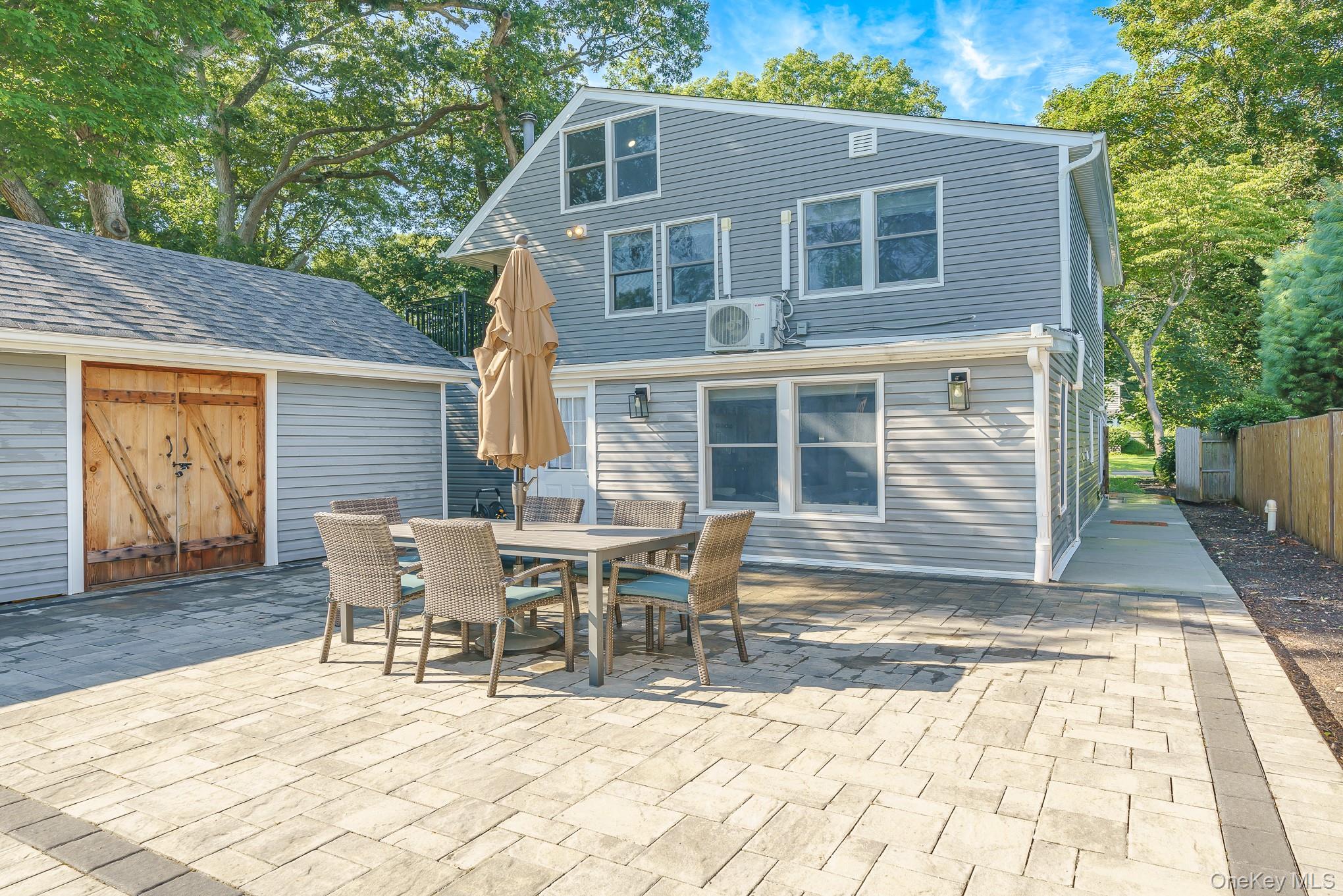 10 Hill Street – For Sale photo 5