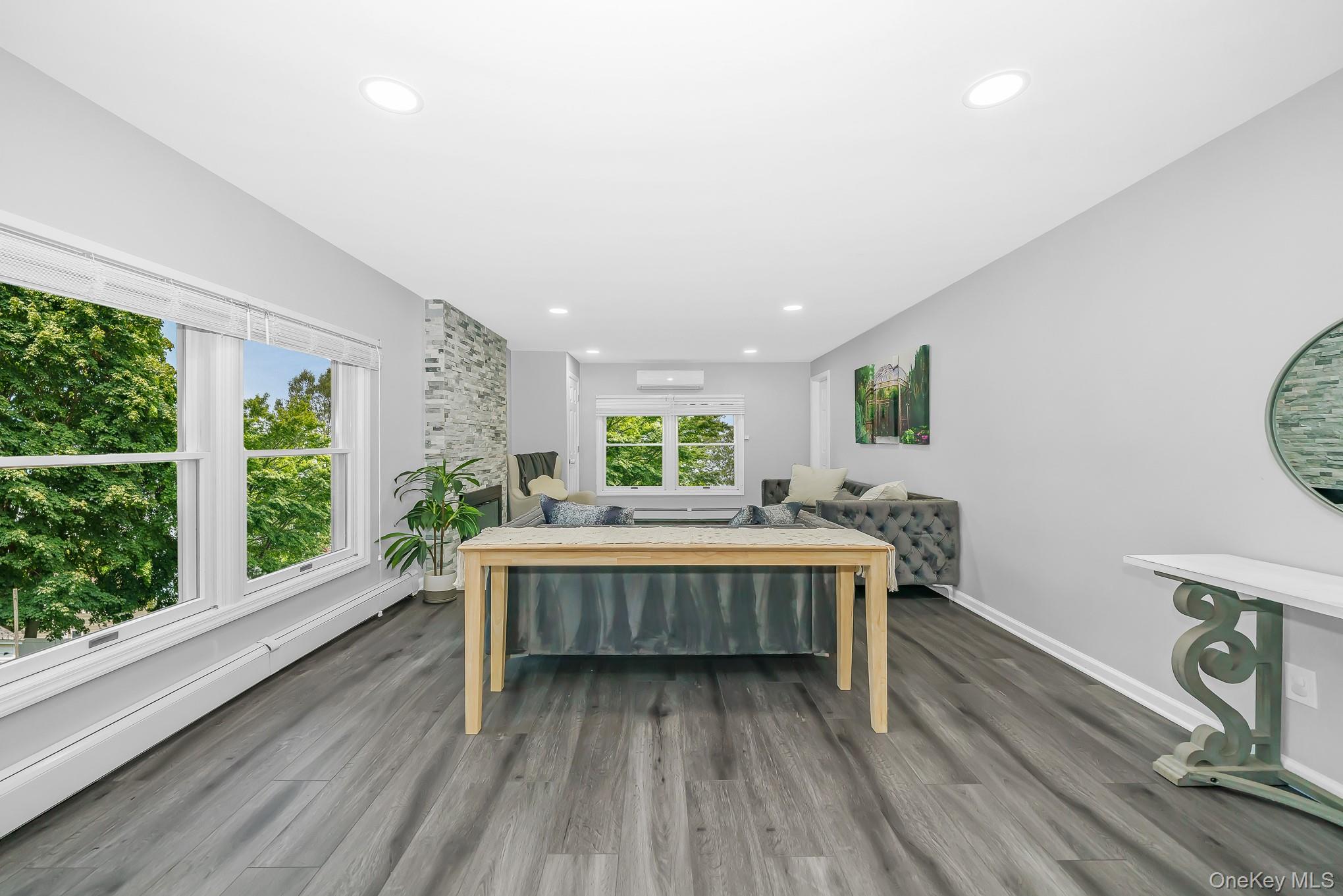 10 Hill Street – For Sale photo 11