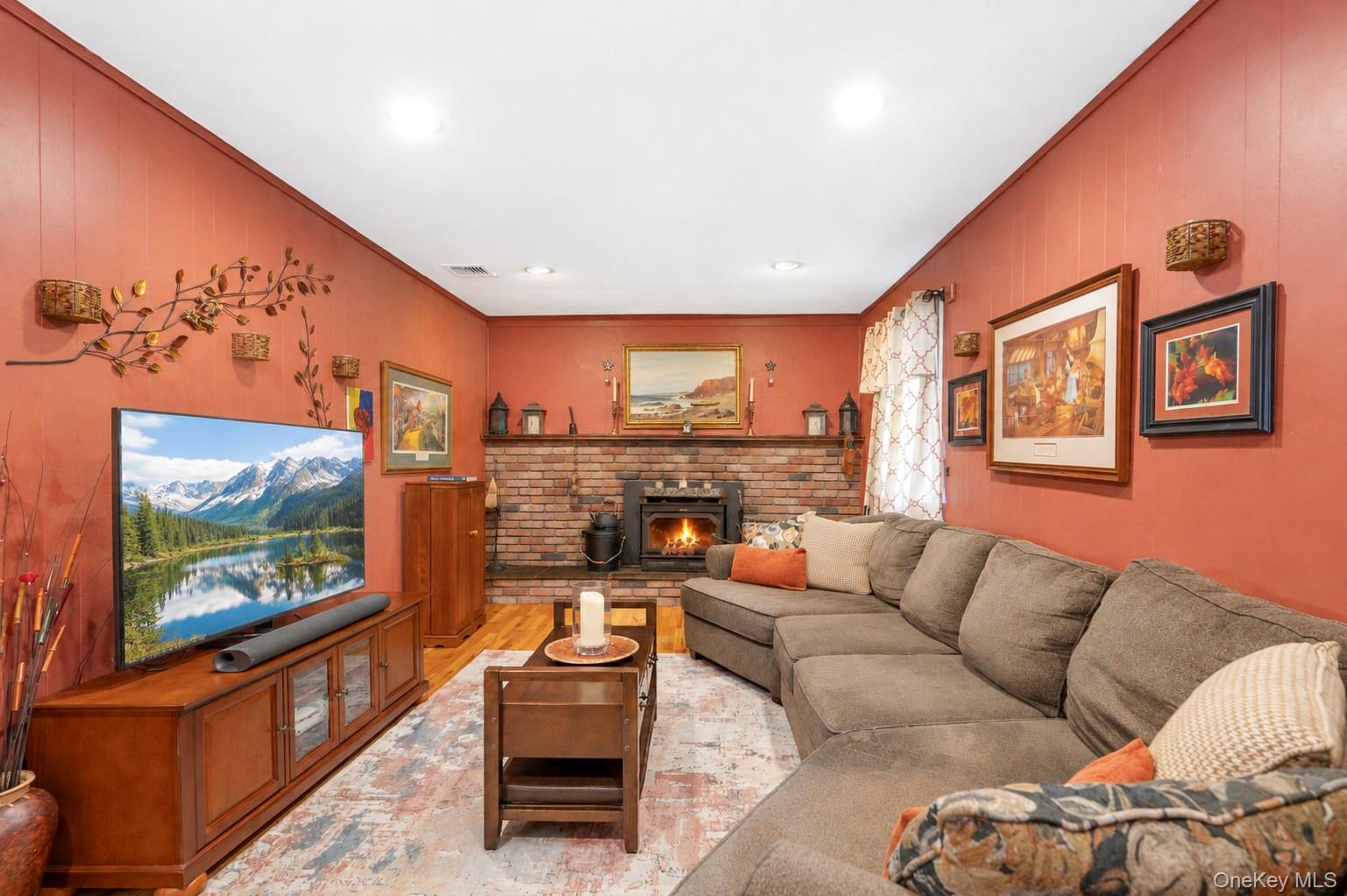 255 Lake Avenue S – For Sale photo 31