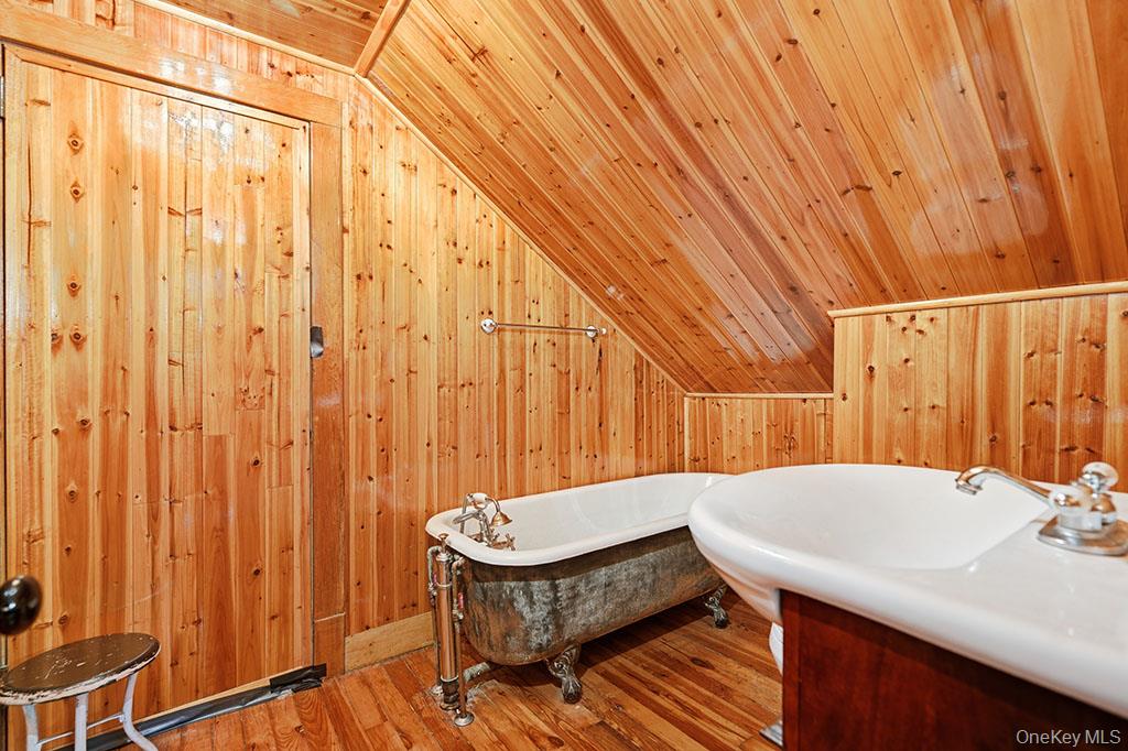 7 Lake Avenue – For Sale photo 39
