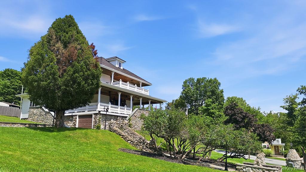 7 Lake Avenue – For Sale photo 4