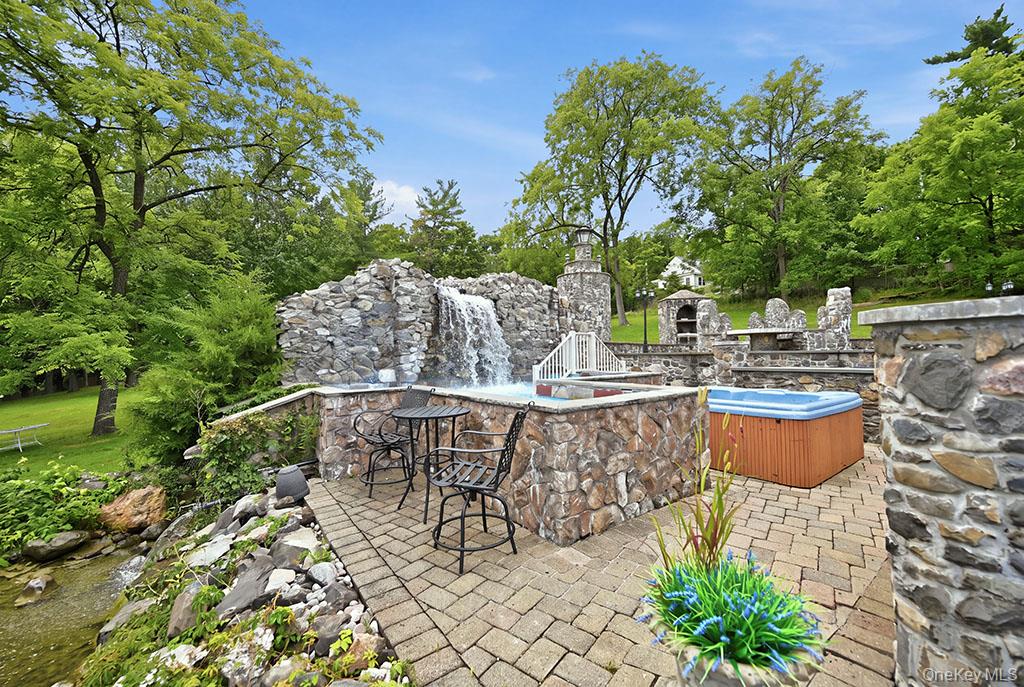 7 Lake Avenue – For Sale photo 10