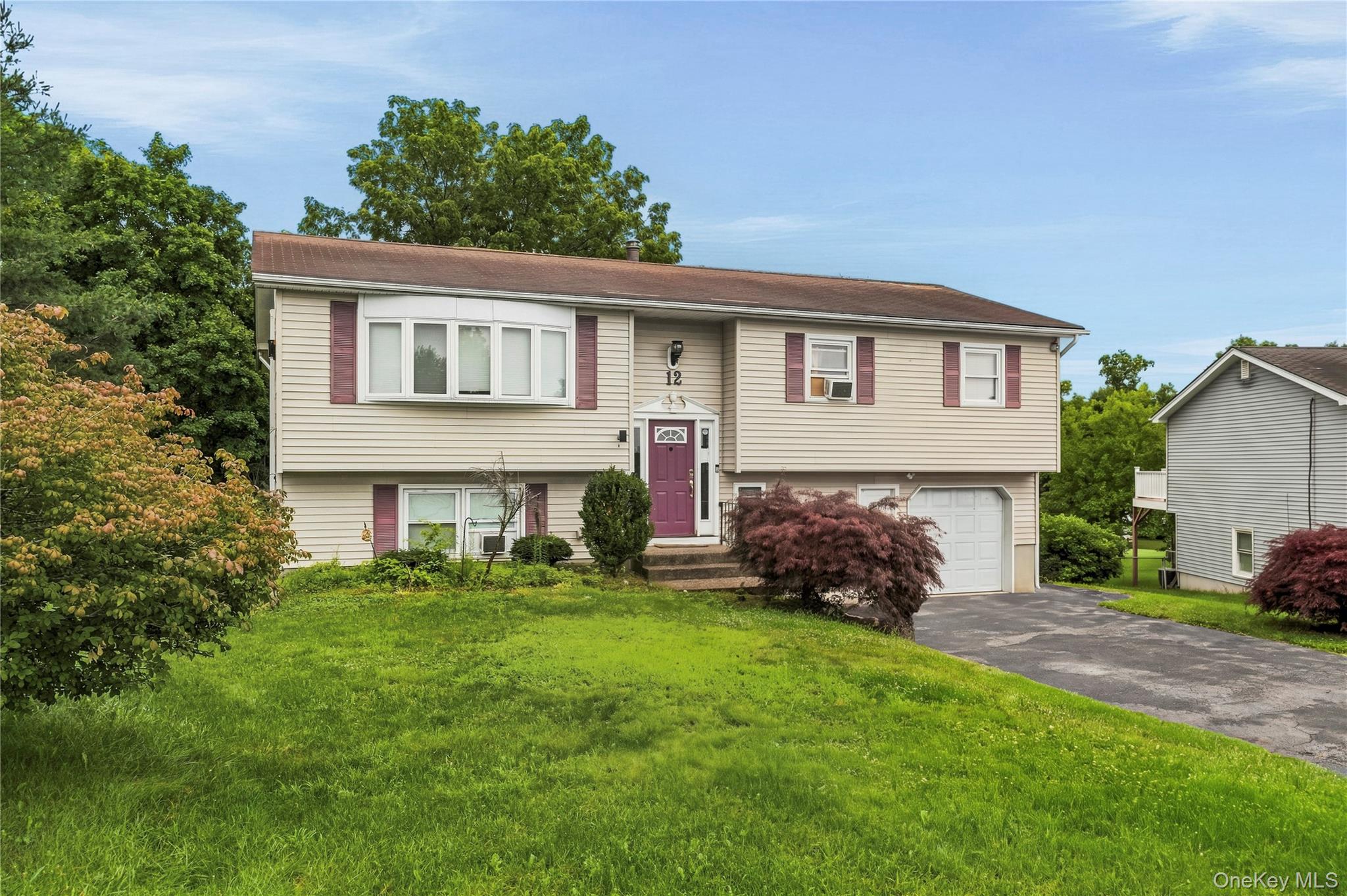 12 Veteran Circle – For Sale photo 2