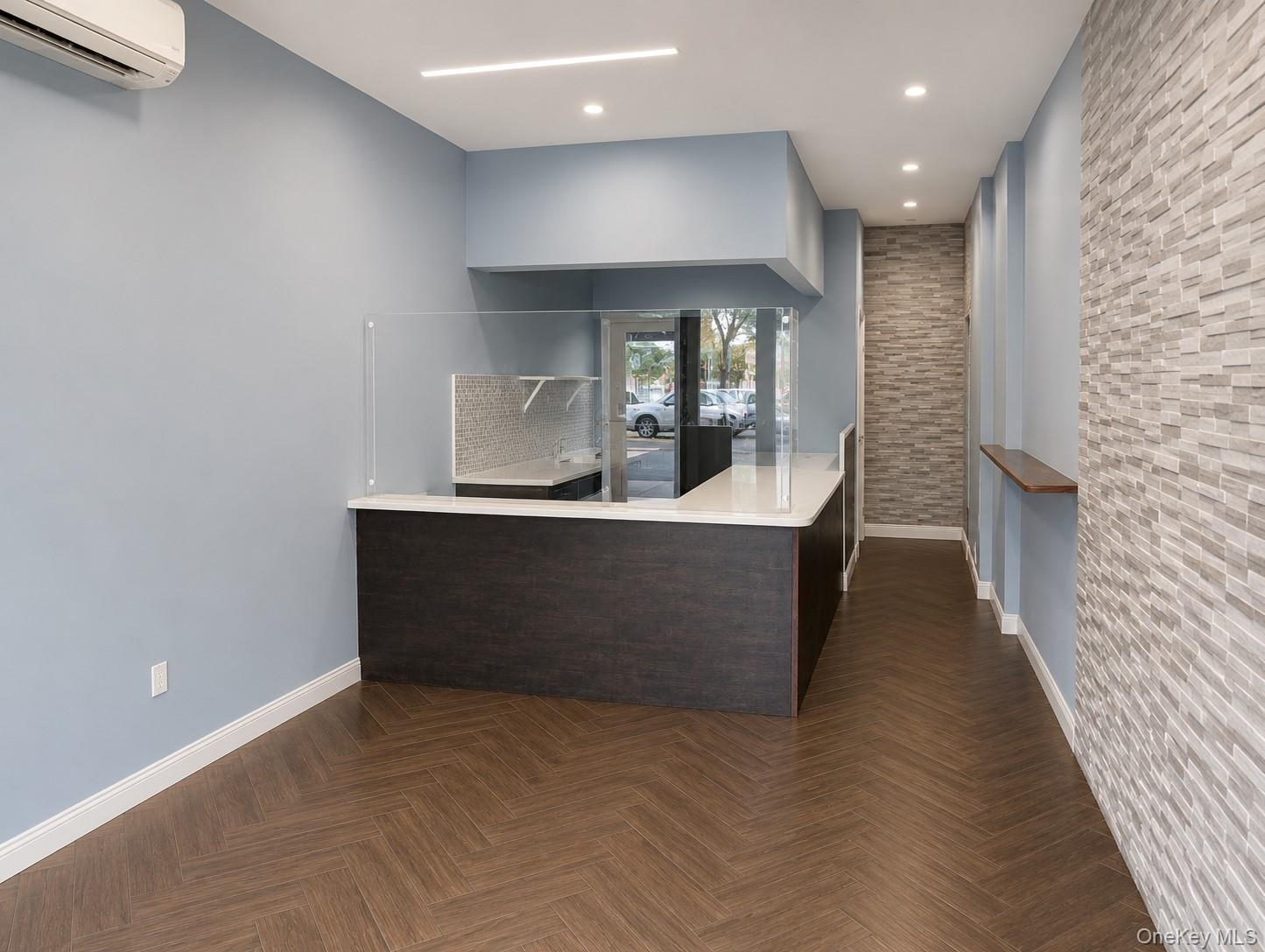 33-17 30 Avenue – For Rent photo 4