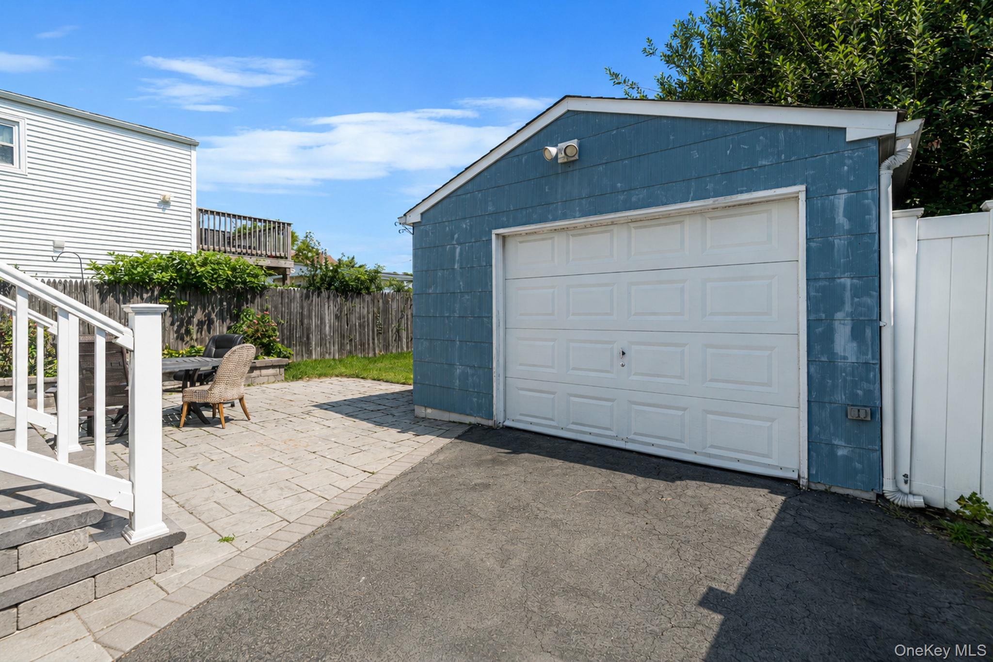 646 S 7th Street – For Sale photo 4
