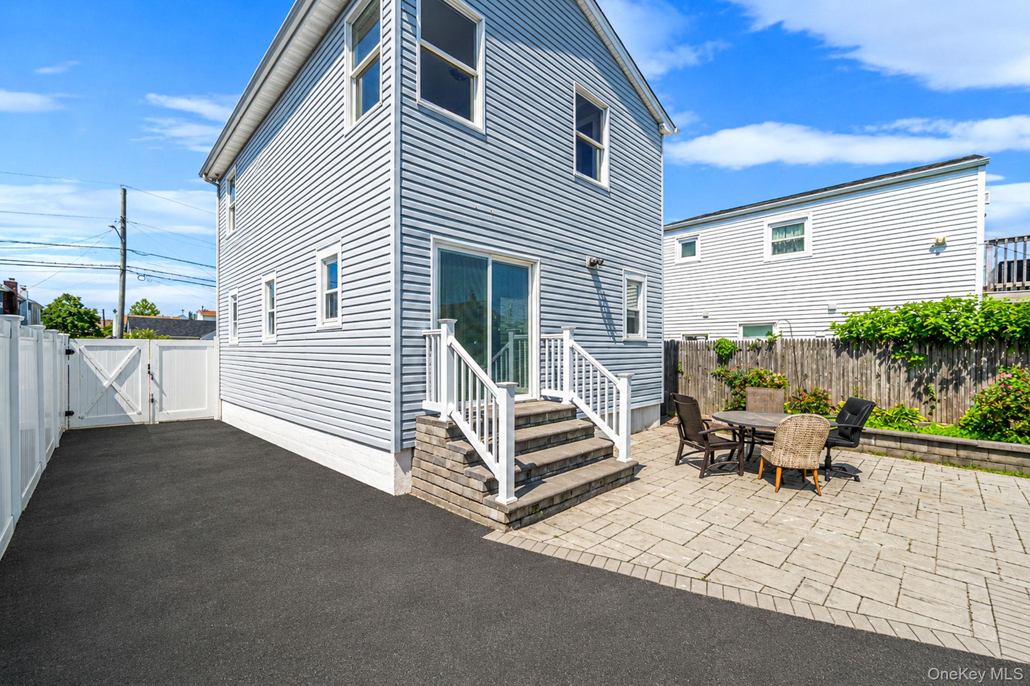 646 S 7th Street – For Sale photo 5