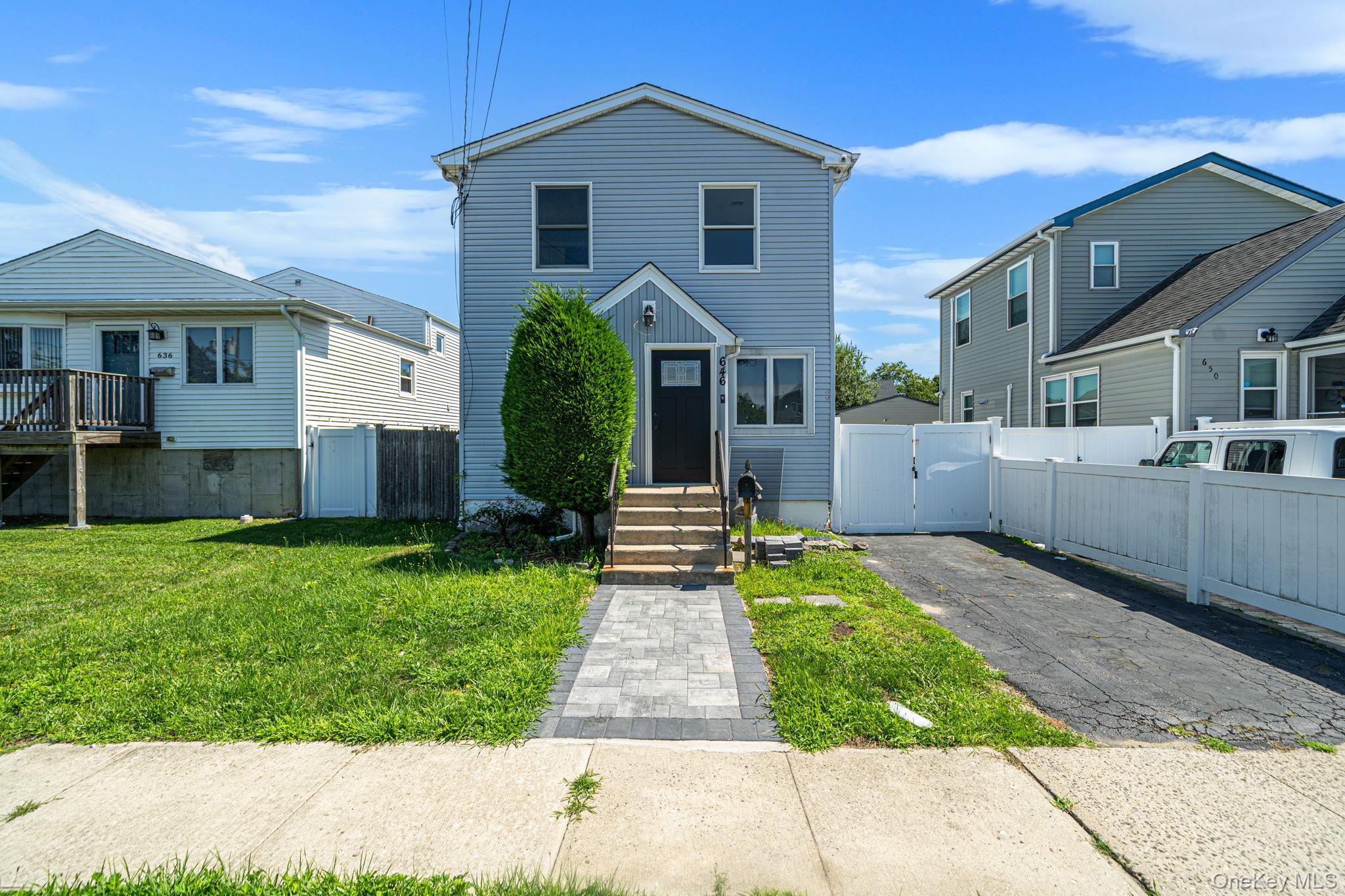 646 S 7th Street – For Sale photo 2