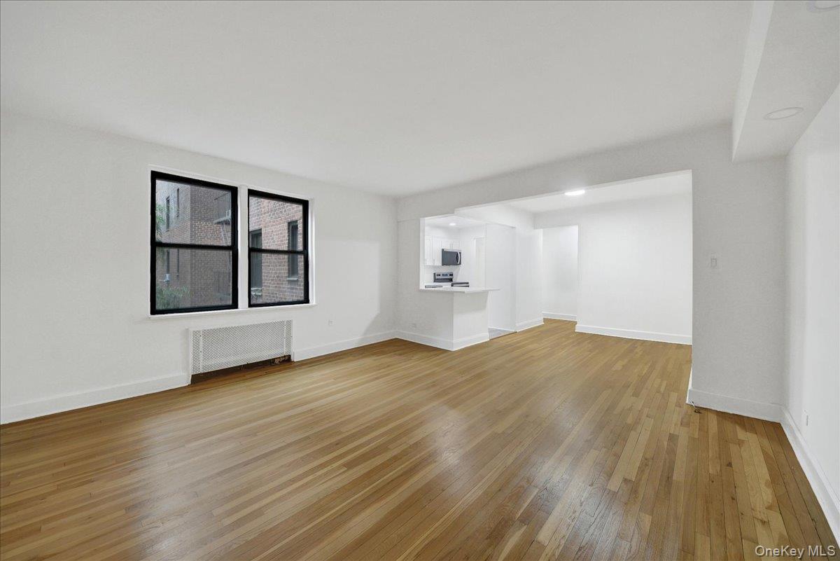 3840 Greystone Avenue, Unit 3I photo 3