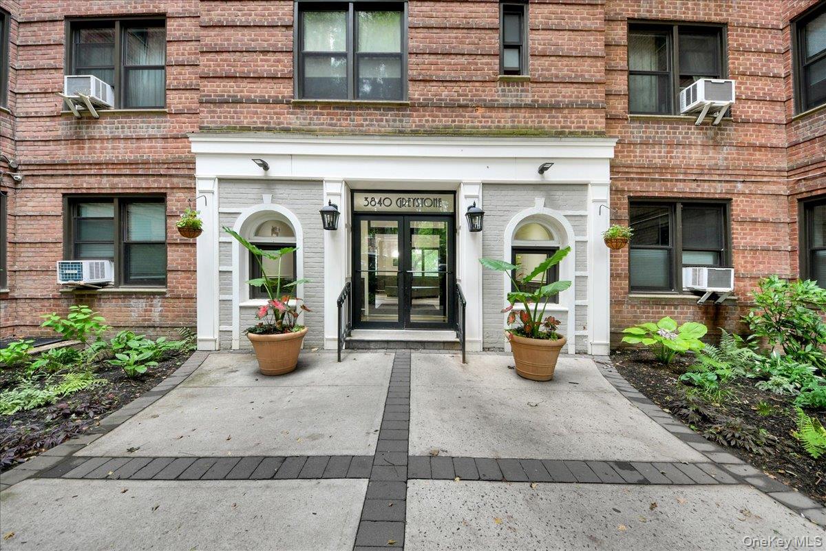 3840 Greystone Avenue, Unit 3I photo 16