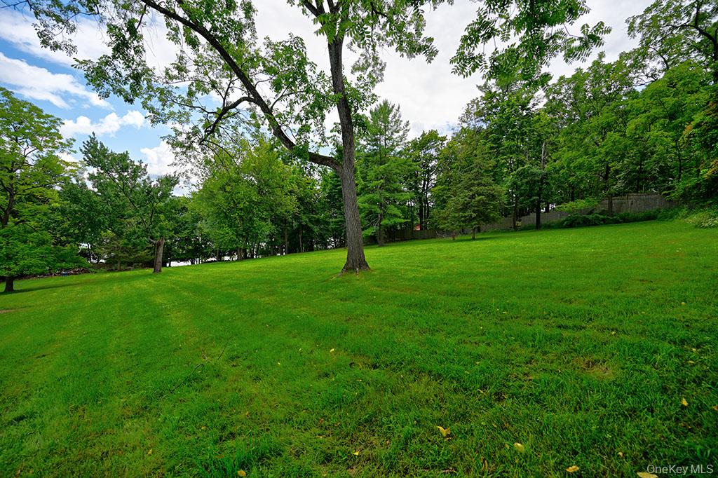 7.5 Lake Avenue – For Sale photo 3