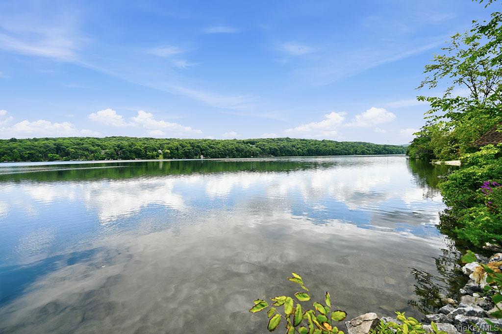 7.5 Lake Avenue – For Sale