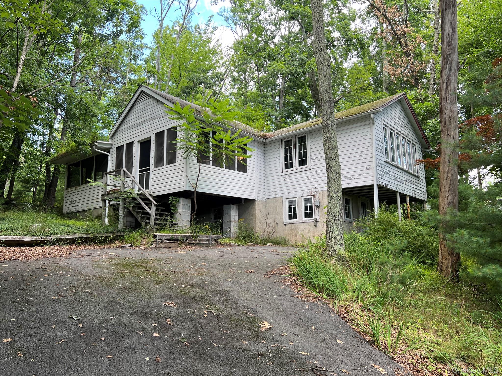 20 Maple Trail – For Sale photo 2
