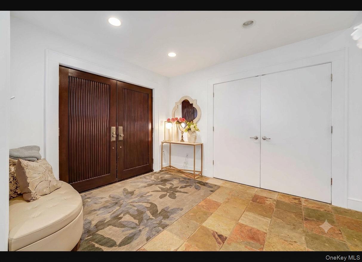 910 Route 9W S – For Sale photo 5