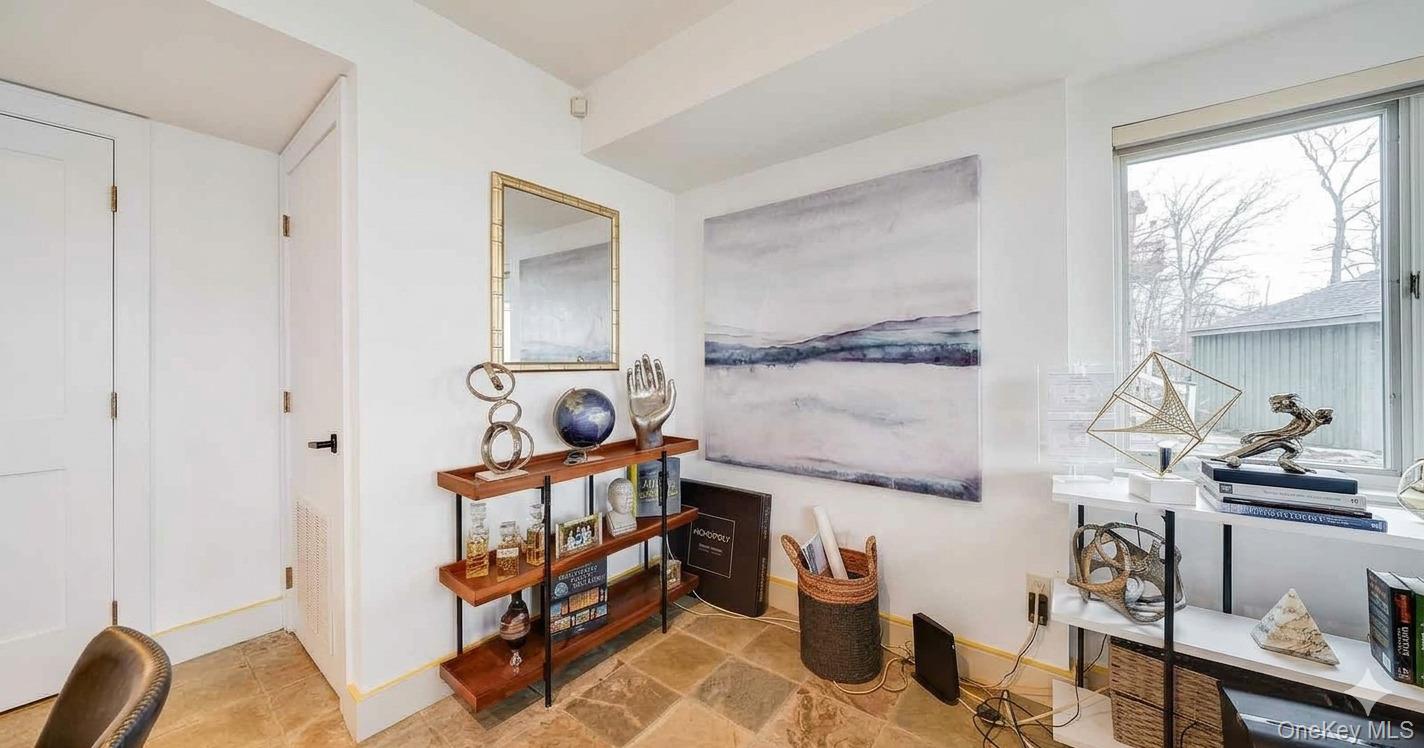 910 Route 9W S – For Sale photo 10