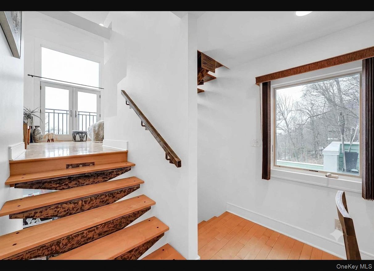 910 Route 9W S – For Sale photo 15
