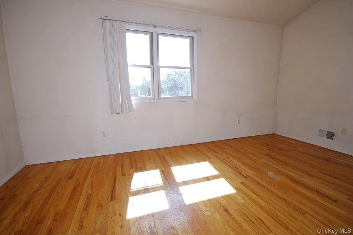5 Abbey Road – For Sale photo 12