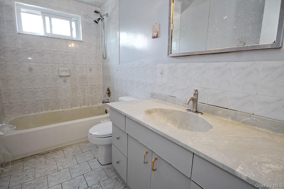 5 Abbey Road – For Sale photo 9