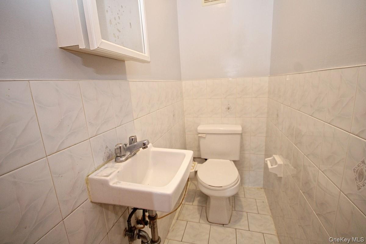 5 Abbey Road – For Sale photo 15
