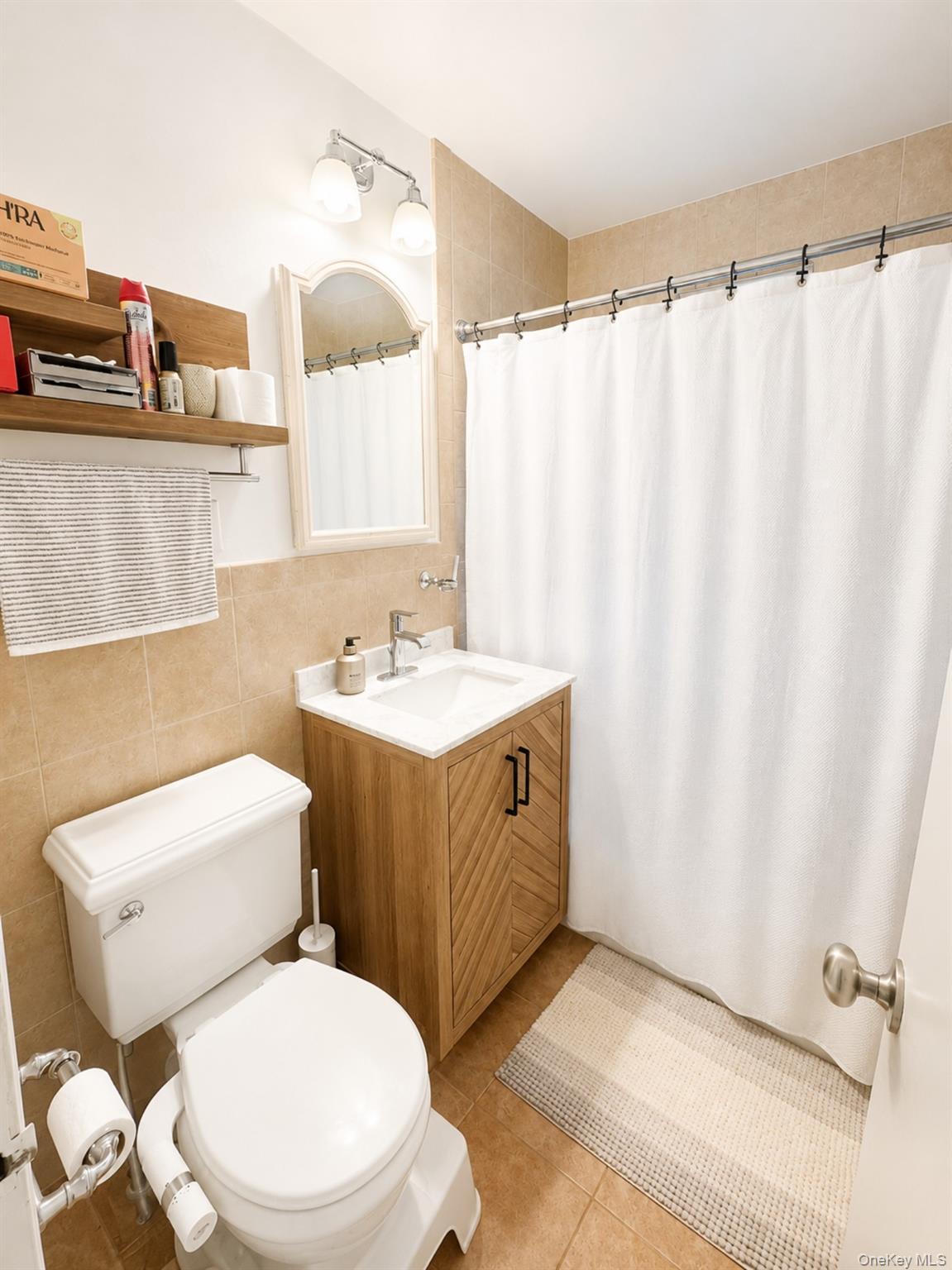43 1/2 Carpenter Avenue, Unit D photo 8
