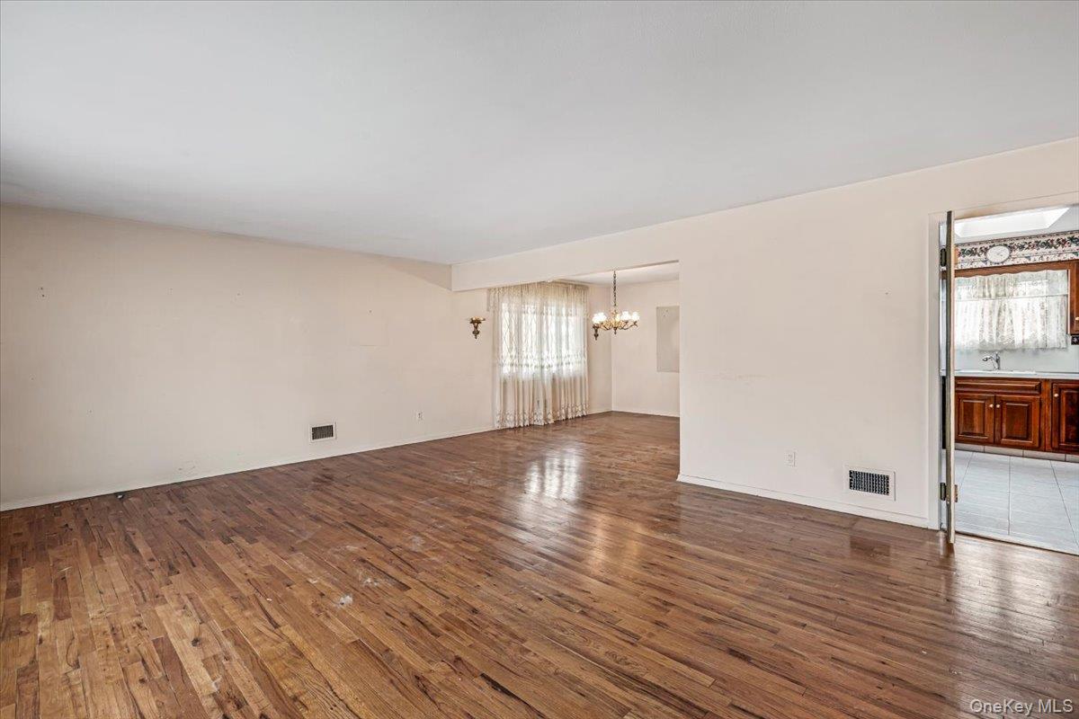 156-14 14th Avenue – For Sale photo 3