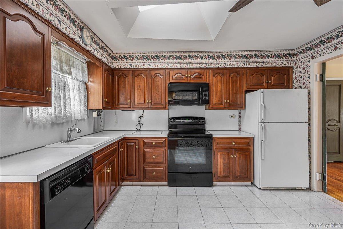 156-14 14th Avenue – For Sale photo 8