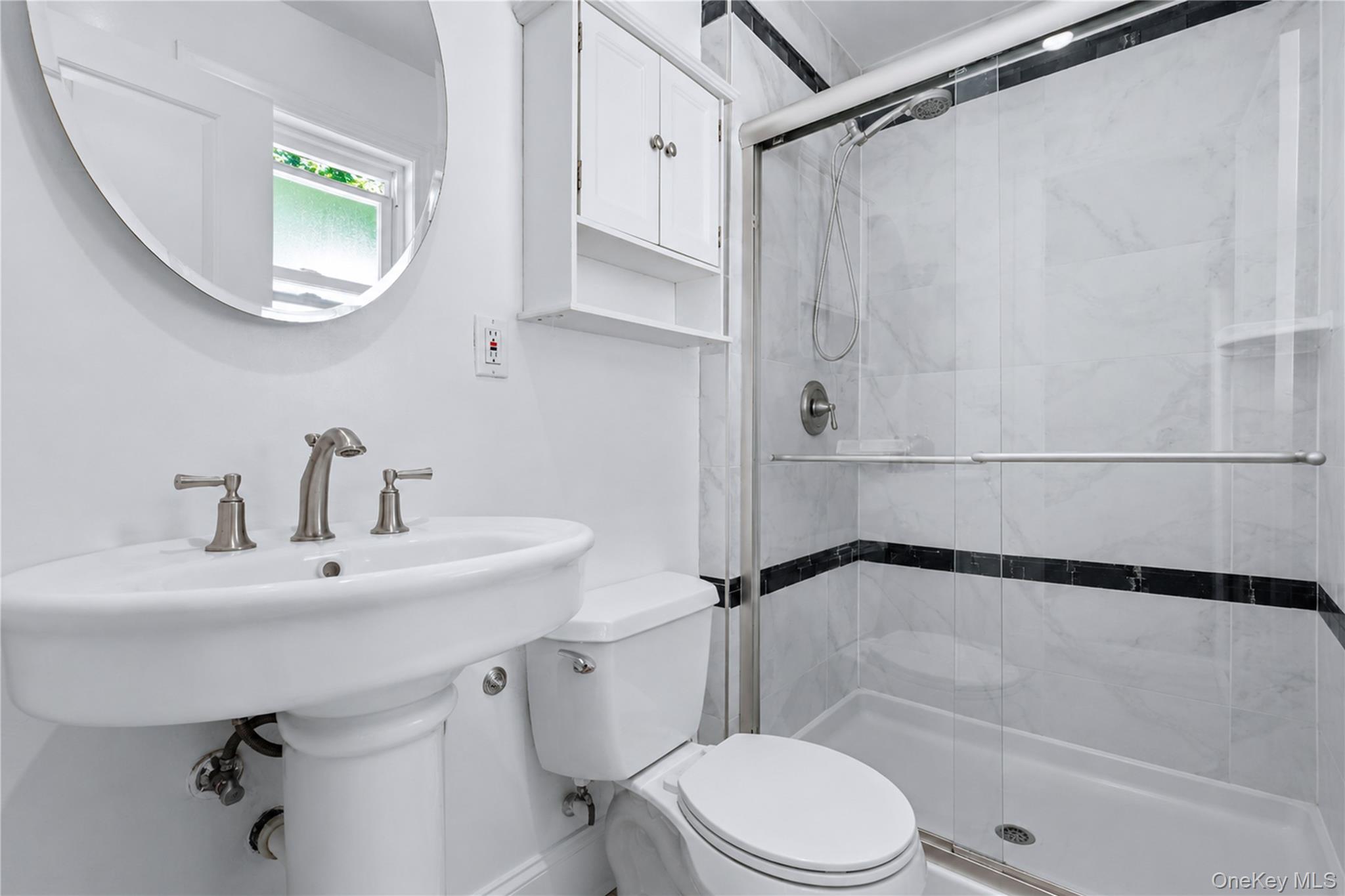 119 Scotchtown Avenue – For Sale photo 10