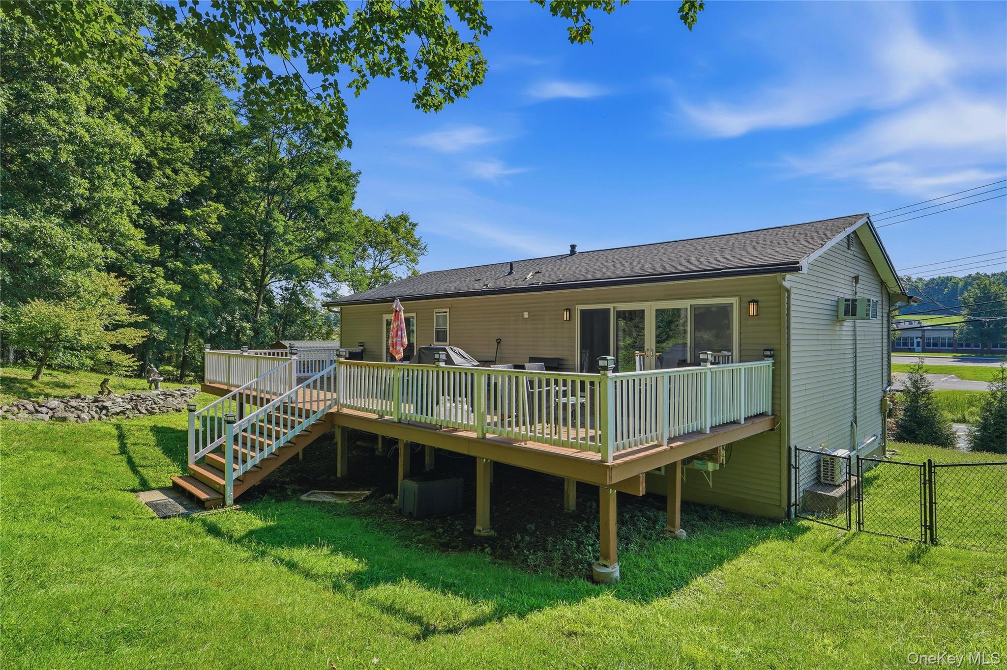 119 Scotchtown Avenue – For Sale photo 19