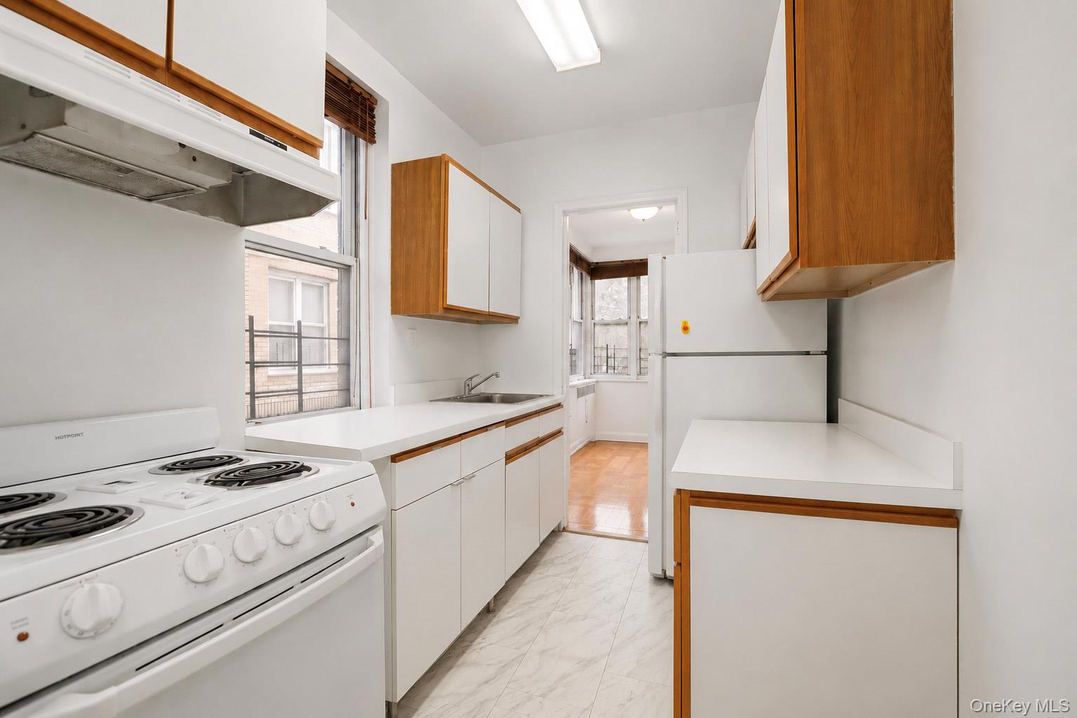 2160 Bronx Park East, Unit 1F photo 9