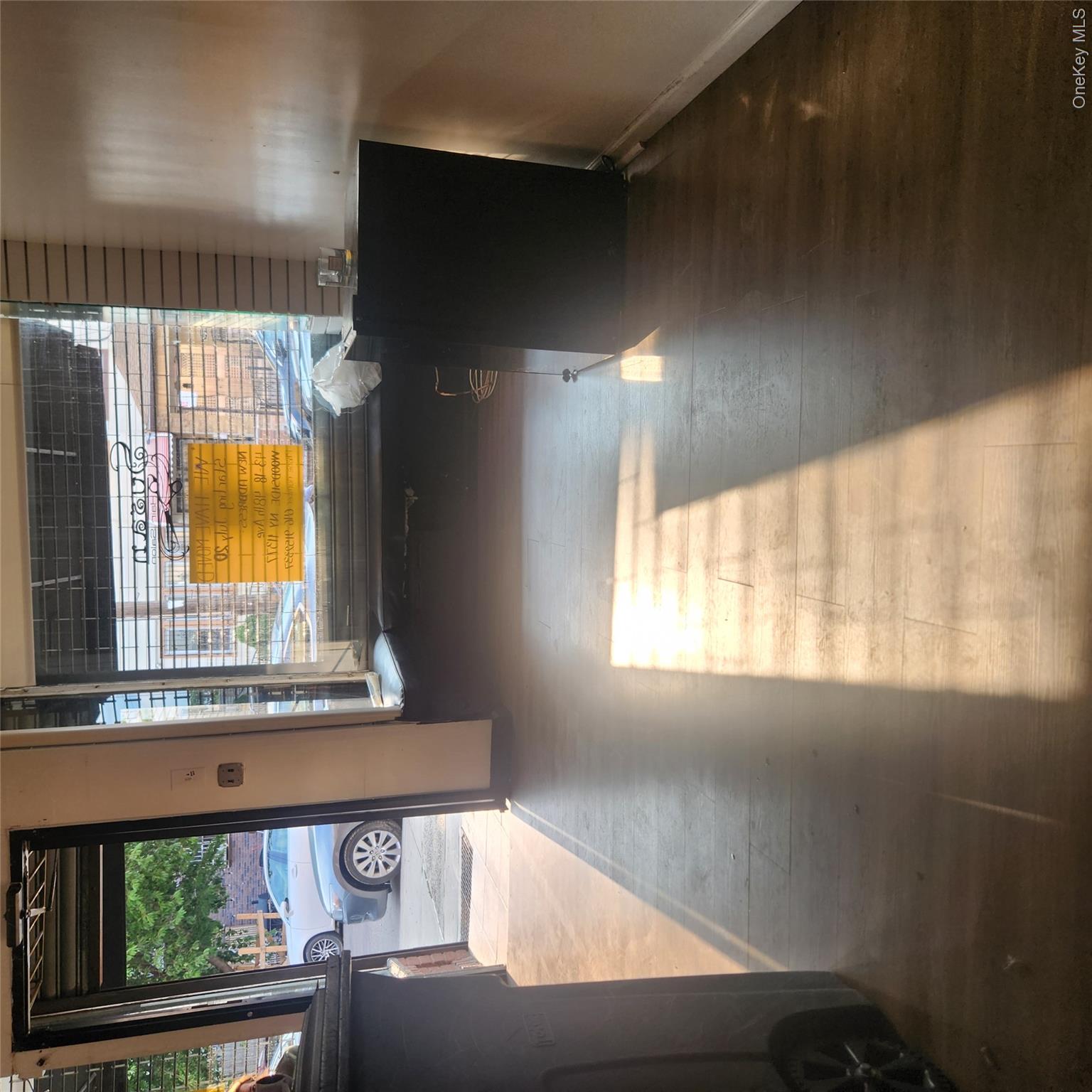 63-02 Broadway ave, Broadway, Unit store photo 4