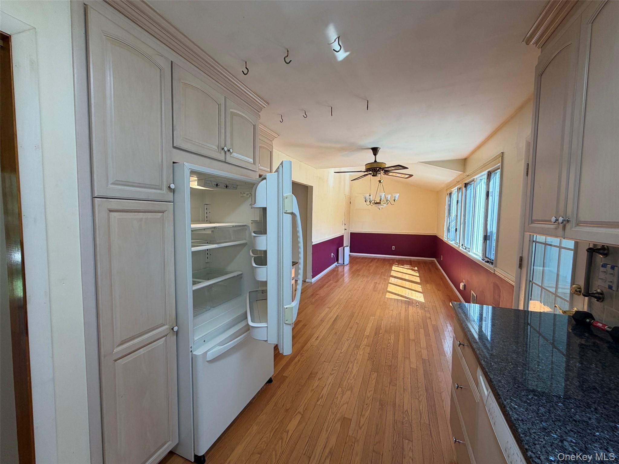 21 Purdy Avenue – For Sale photo 11
