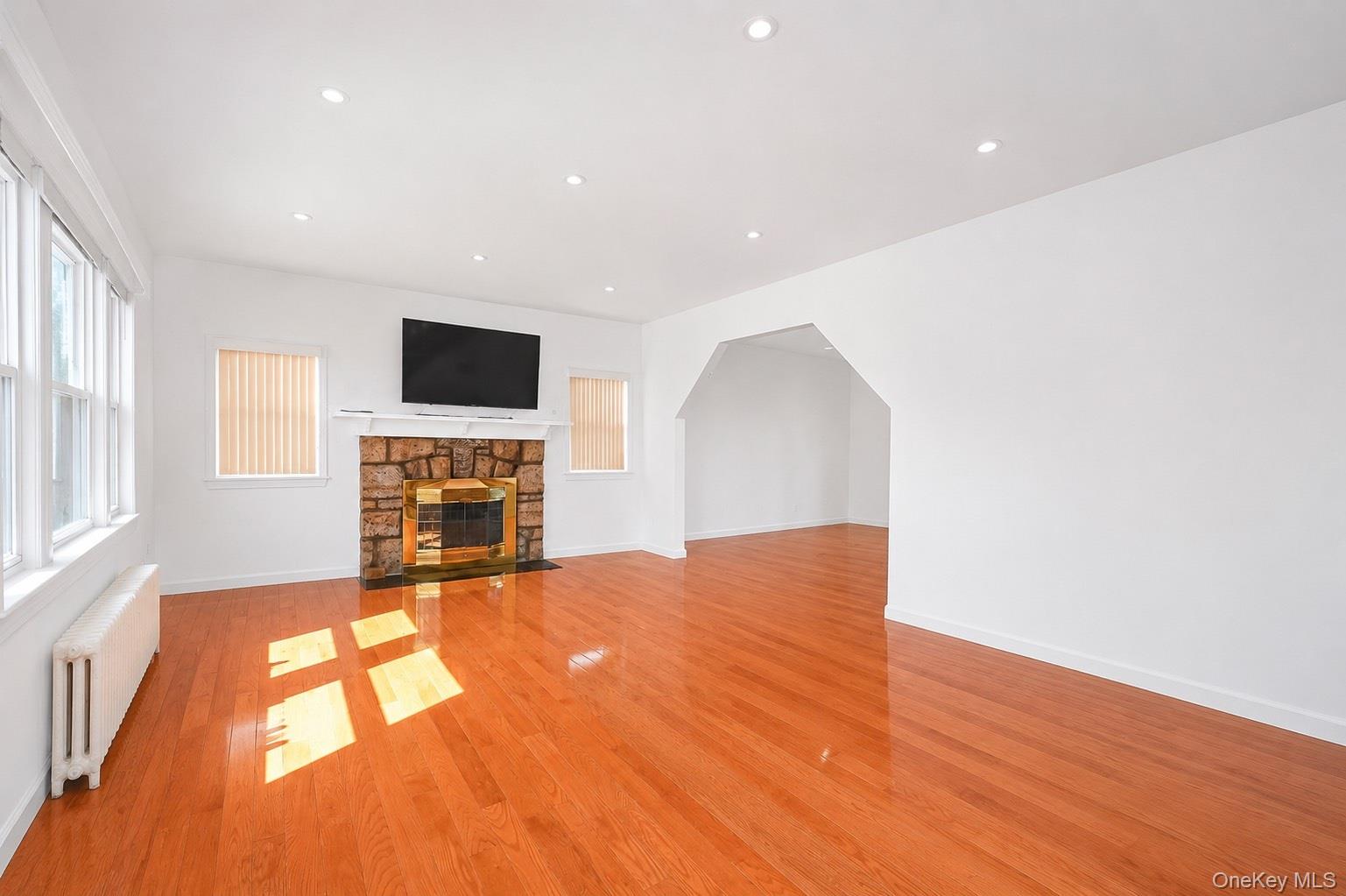 163-29 16th Avenue – For Sale photo 4
