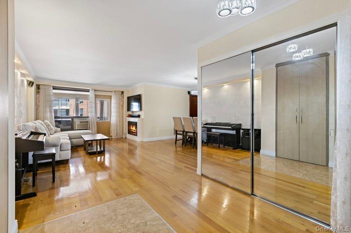 61-35 98th Street, Unit 15E photo 2