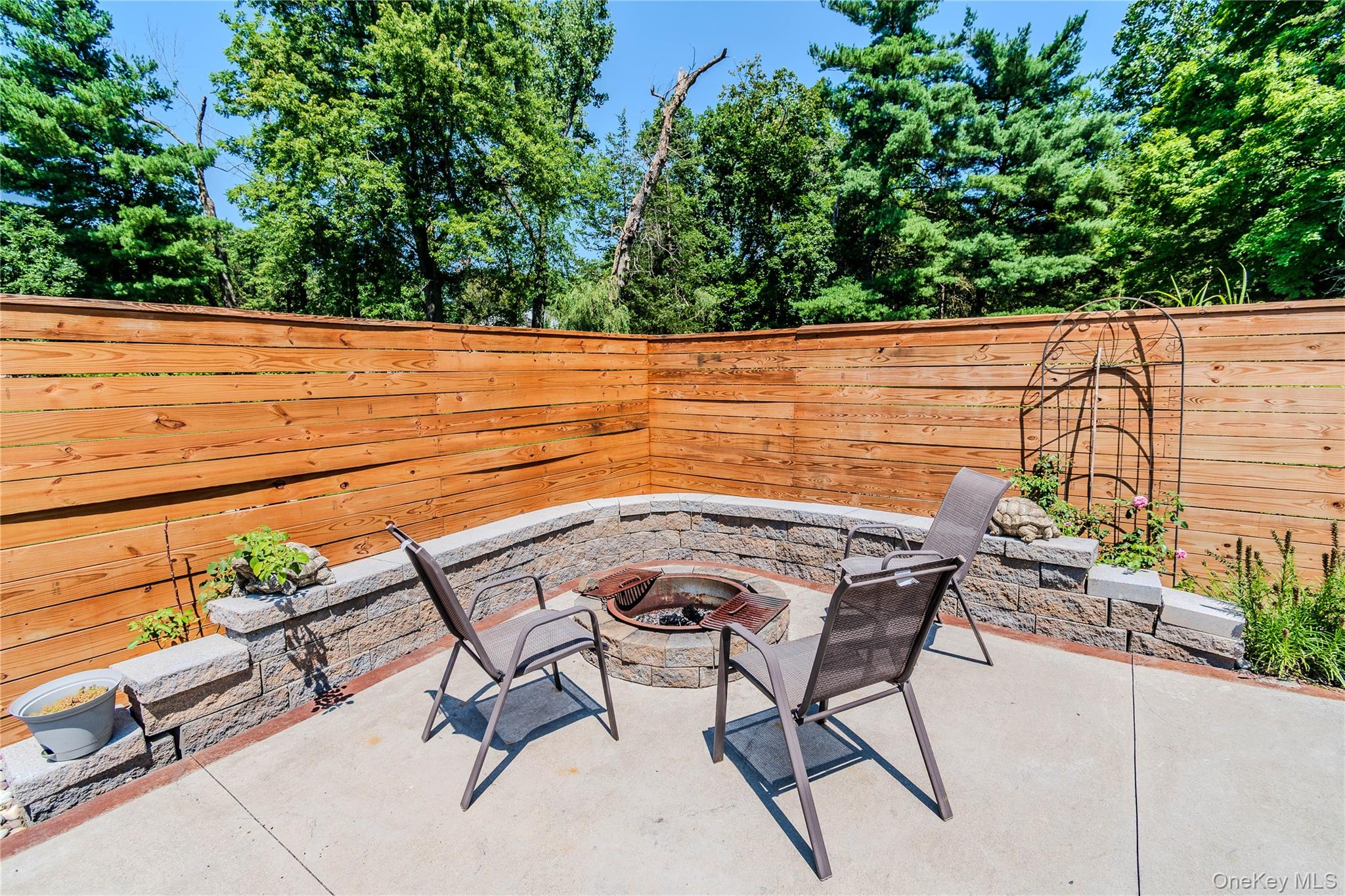 10 Old Mill Drive – For Sale photo 16