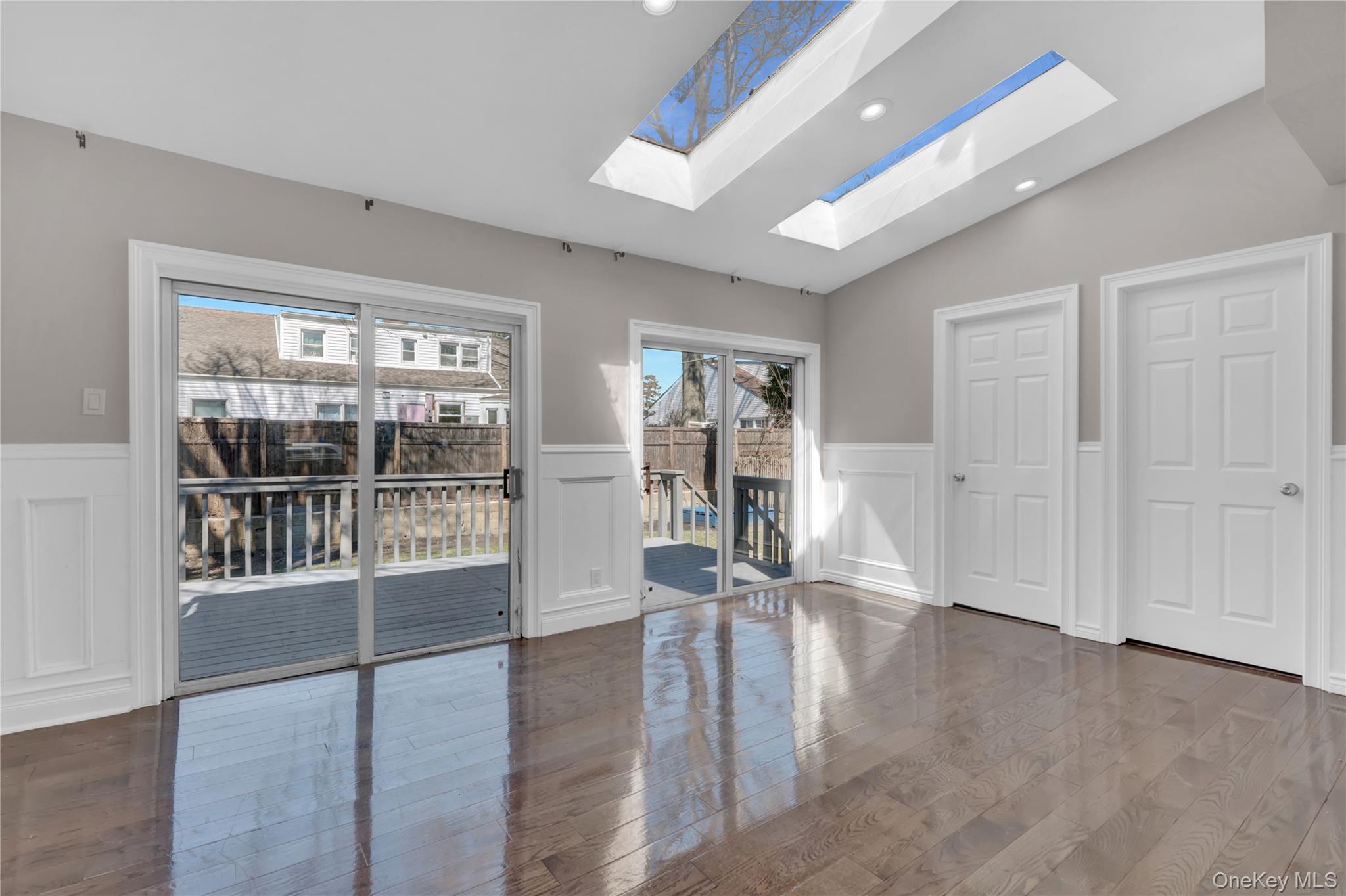 154 California Avenue – For Sale photo 20